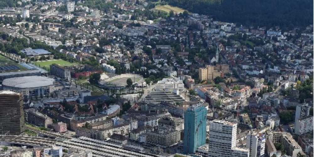 Der Raumplanungsbericht 2025 zeigt die Folgen des Bevölkerungswachstums für die Raumentwicklung im Kanton Zürich.