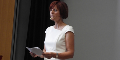 Gemeinderätin und Gemeindevizepräsidentin Isabelle Kuster anlässlich einer Buchvernissage im Herbst 2025.