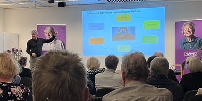 Referent Urs Bücheler von der Kantonspolizei St.Gallen zeigte praxisnah, welche Formen von Alltagskriminalität derzeit verbreitet sind – und gab zahlreiche Hinweise, wie man sich davor schützen kann.