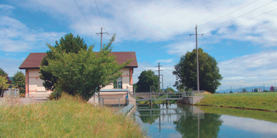 Das Wasserkraftwerk Montlingen am Rheintaler Binnenkanal wurde mit neuem Fischpass und Horizontalrechen ausgestattet.