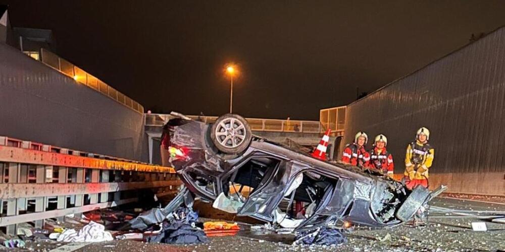Wegen des Unfalls musste die A51 laut Polizei für mehrere Stunden gesperrt werden.