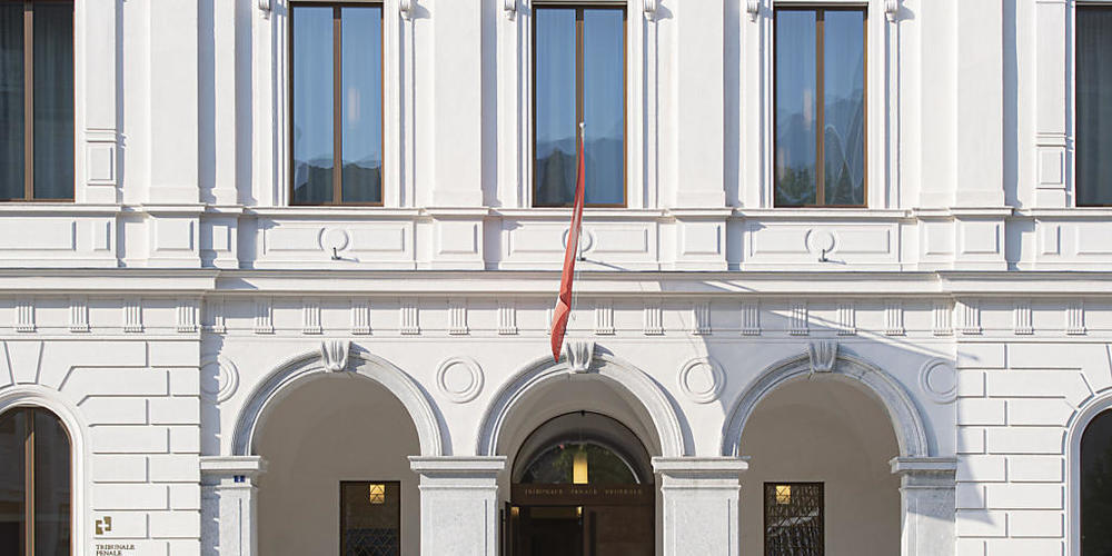 Der Eingang des Bundesstrafgerichts in Bellinzona. (Archivbild)