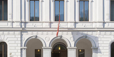 Der Eingang des Bundesstrafgerichts in Bellinzona. (Archivbild)