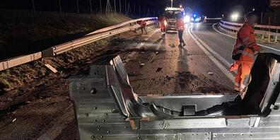 Das Stahlelement wiegt gemäss der Polizei mehrere Tonnen.