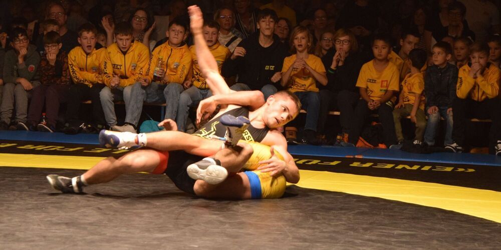 Sandro Hungerbühler setzt zum Wurf an und sorgt vor heimischem Publikum für Spannung.