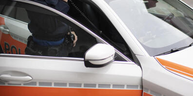 Die Kantonspolizei St. Gallen hat mehrere alkoholisierte Autofahrer aus dem Verkehr gezogen.(Symbolbild)