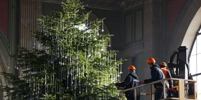 Nach dem Zürcher Kunsthaus krebst auch der Weihnachtsmarkt im Hauptbahnhof zurück. Der «Polarzauber» nimmt nun doch Bargeld an. Am 20. November wird der Markt eröffnet. (Archivbild)