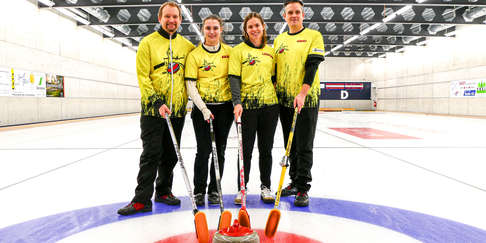 Schaffhuuser Böckli 1 erkämpfte sich den Titel (v.l.): Sven Brunner, Skip Anja von Arx, Lauriane Eggli und Manuel Bührer.