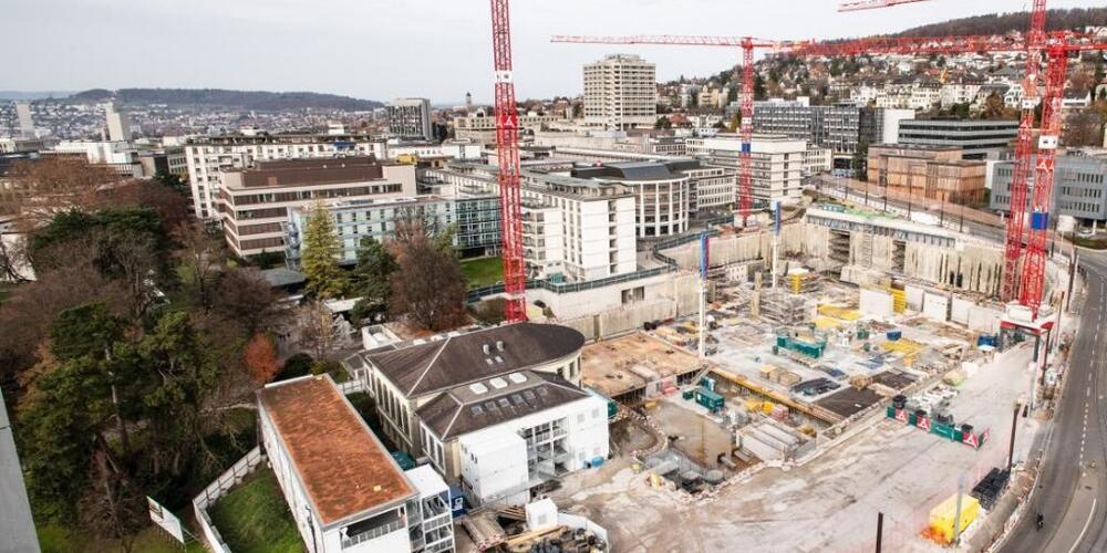 Der Grundstein für den Neubau des Universitätsspitals Zürich ist gelegt.