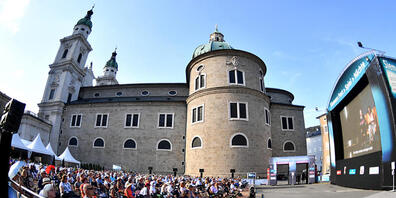 ARCHIV - Freiluft-Übertragung der Premiere der Oper «Elektra» von R. Strauss 2020 in Salzburg. Foto: Barbara Gindl/APA/dpa