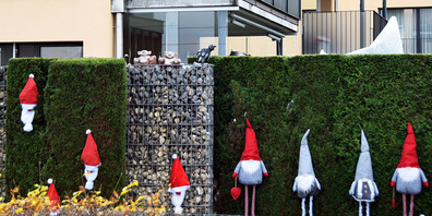 20 Weihnachtswichtel verbreiten in Lachen ihren Adventszauber.