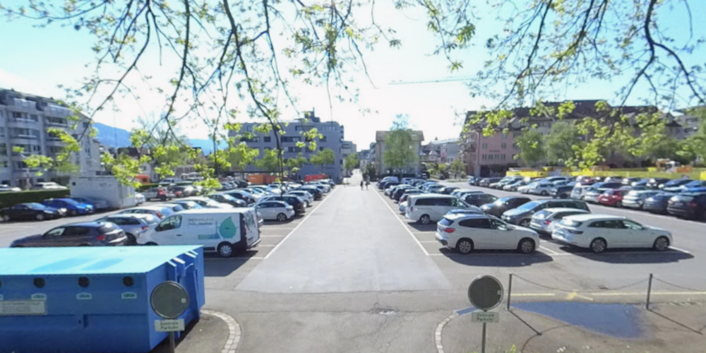 Während der Bauarbeiten stehen kurzzeitig einige Parkplätze nicht zur Verfügung.