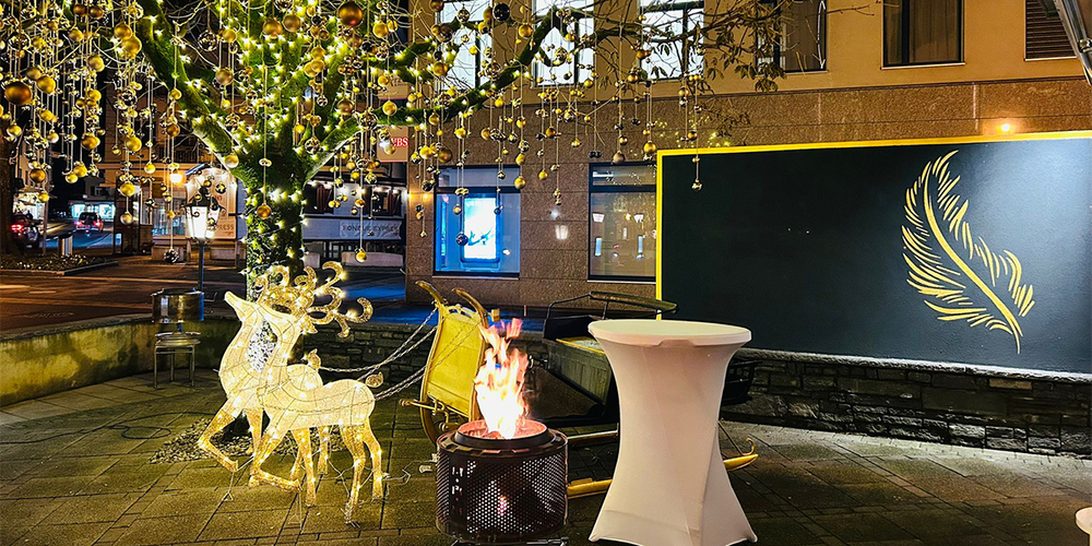 Auch dieses Jahr: 7310 Kugeln schmücken diesen Baum.