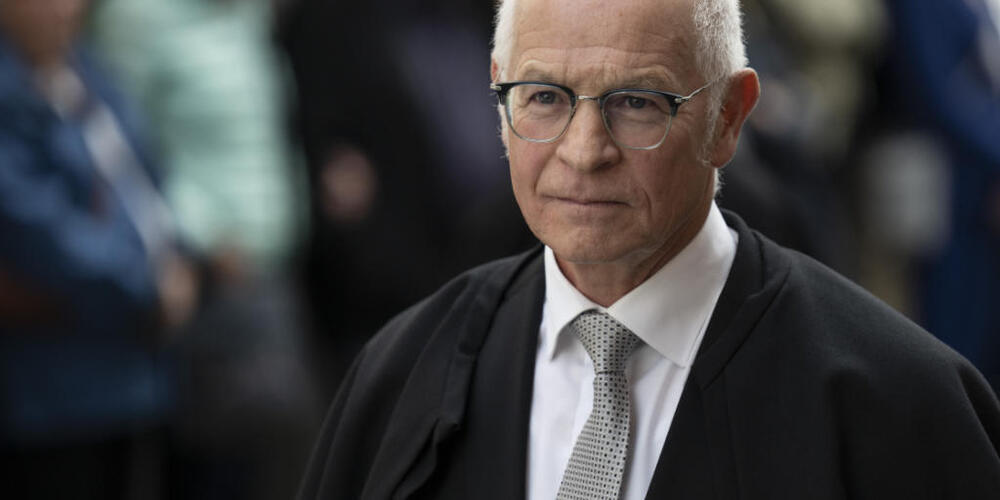 Landamman Roland Dähler beim Einzug in die Landsgemeinde von 2024 (Archivbild)