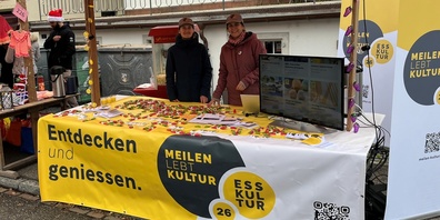 Susy Brupbacher Wild und Julia Hübner: Ganz im Sinne des Mottos wurde am Weihnachtsmarkt das Kulturjahr mit einem Wettbewerb zur Meilemer Esskultur und einem gluschtigen Bhaltis eingeläutet.
