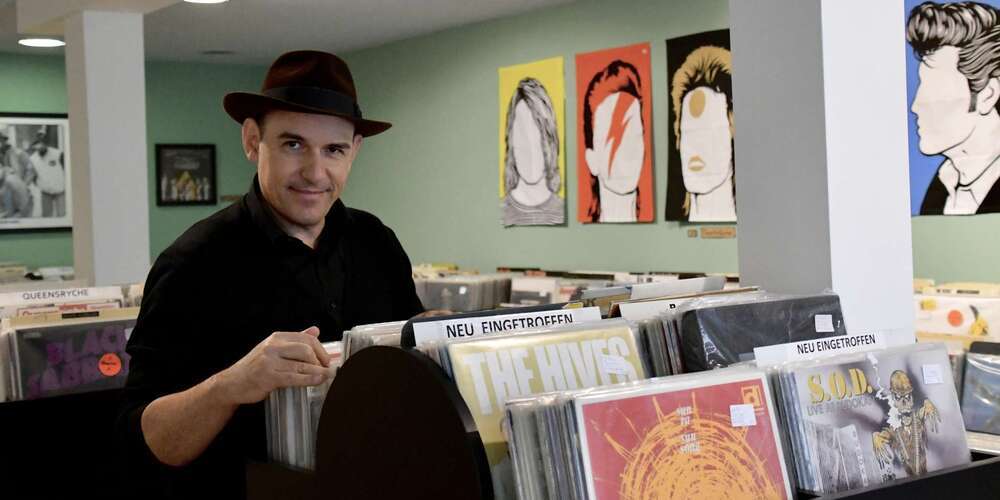 Klang-und-Kleid-Inhaber Pino Stinelli