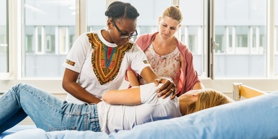 Der Express-Lehrgang bietet einen schnellen, gleichzeitig aber gut abgestützten Einstieg in die vielfältigen Aufgaben des Pflegealltags.