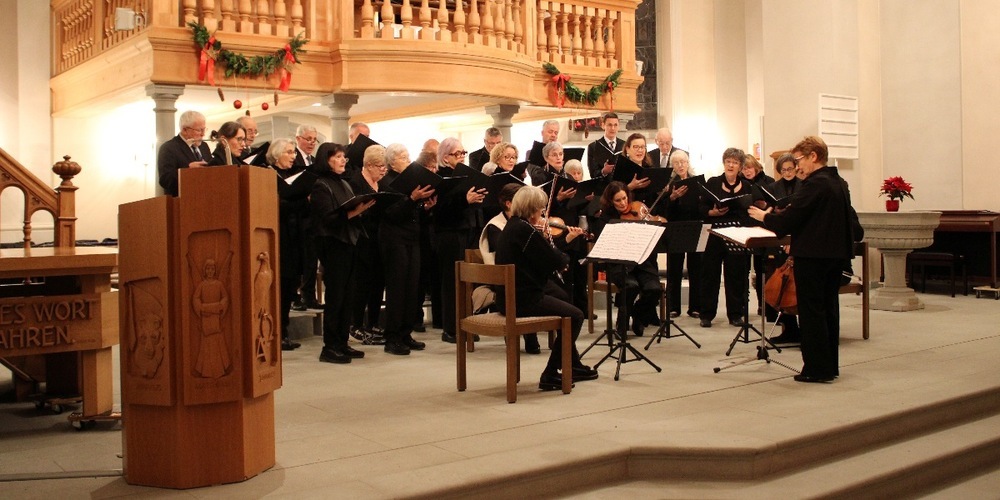 Chor, Orgel und Streichquartett sorgten in St.Margrethen für ein stimmungsvolles Adventserlebnis.