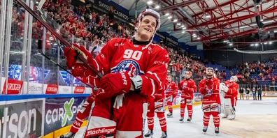 Die SCRJ Lakers um Verteidiger Julius Honka (vorne) wollen in den letzten 20 Qualifikationsspielen mindestens die Play-Ins erreichen. (Archivbild)