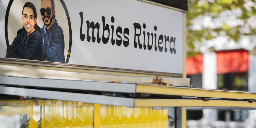 Gnadenfrist für die Wurststände am See. Die Stadt Zürich gewährt ihnen eine Frist bis Ende September 2026. Dann müssen sie aber weg. (Archivbild)