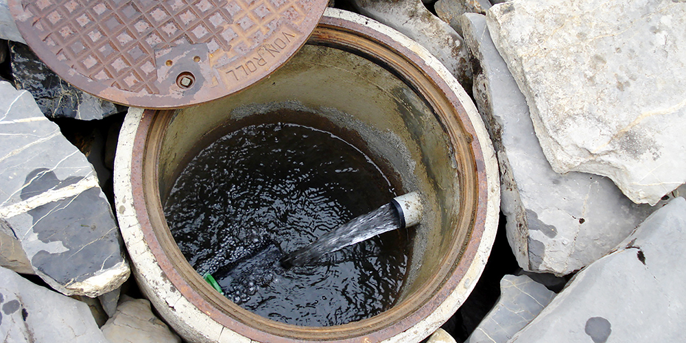 Das Grundwasser im Kanton Schwyz sprudelt weiterhin.