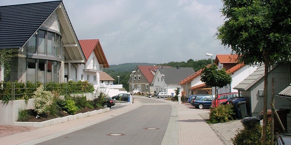 Im Kanton St.Gallen soll der erforderliche Ausbaustandard für Erschliessungsstrassen reduziert werden. (Symbolbild)