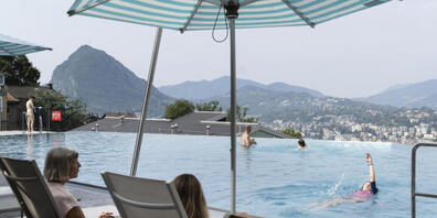 Die städtischen Angestellten haben bald fünf Wochen Ferien. Dazu kommen die Betriebsferientage, also der Brückentag an Auffahrt und die Tage zwischen Weihnachten und Neujahr. Im Bild das Reka-Feriendorf in Lugano-Albonago. (Symbolbild)