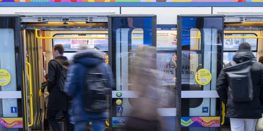 Die Pendler scheinen sich gut auf die Umstellungen vorbereitet zu haben. Laut VBZ gab es am Montag kaum Fragen.