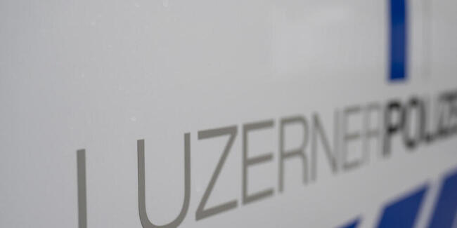 29 Autos in Emmenbrücke LU, Rothenburg und der Stadt Luzern beschädigt: Der Tatverdächtige hat sich der Luzerner Polizei gestellt. (Symbolbild)