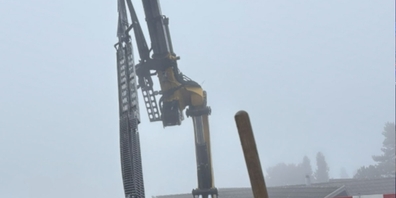 Der Lastwagen mit dem Kran wurde zur weiteren Untersuchung sichergestellt.