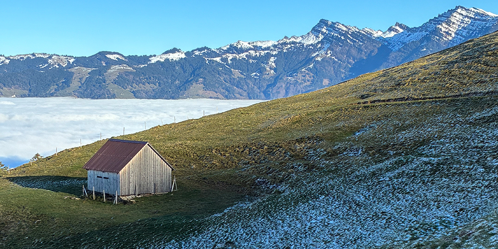Blick über die Zürichsee und das Linthgebiet: Wer es am Sonntag durch die Nebedecke schaffte, dem eröffnet sich eine tolle Aussicht.