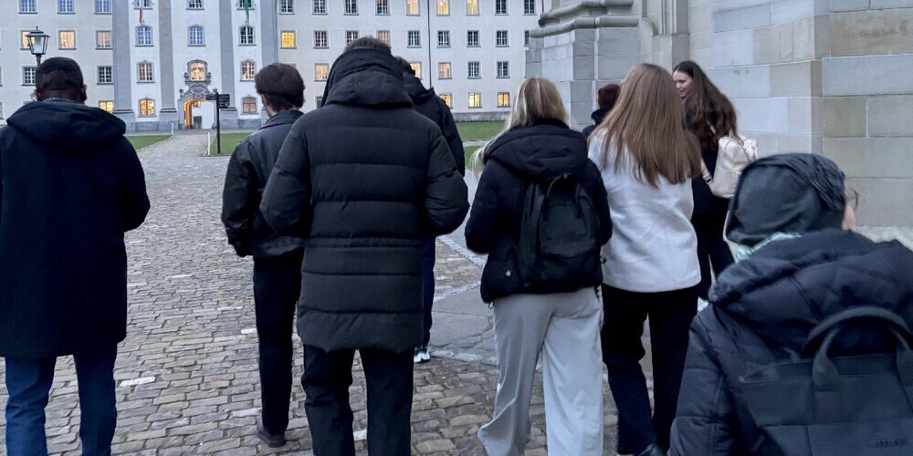 Unter dem Namen «Walk & Talk» haben Studenten der Universität St.Gallen gemeinsam mit der Selbsthilfe St.Gallen ein niederschwelliges Begegnungsformat ins Leben gerufen.