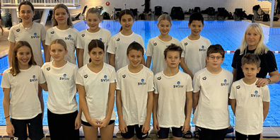 Das Team vom Schwimmverein St.Gallen-Wittenbach im Einsatz in Uster.