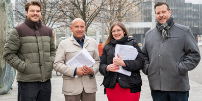 Der Verein «Stadtstrasse» wehrt sich gegen die hohen Parkgebühren. Im Bild die Vereinsmitglieder Veit Albers, David Lauchenauer, Eveline Ketterer und René Vogel