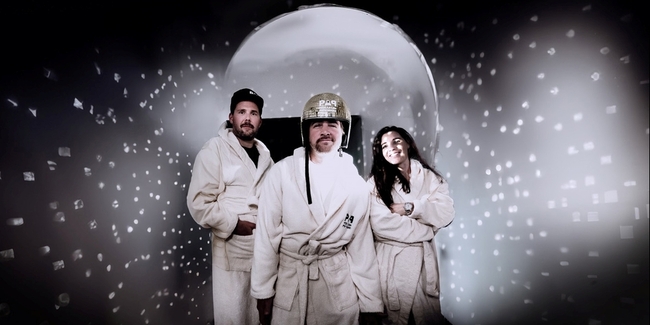 Tina Weirather, Marc Berthod und Michael Schweizer (v.r.n.l.) vom Podcast am Pistenrand kommentieren den Schladming-Weltcup-Riesenslalom live auf dem Flumserberg.