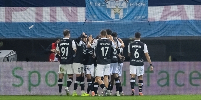 Lugano mit dem späten Jubel: Der 1:0-Erfolg schafft eine Zäsur in der Tabelle.