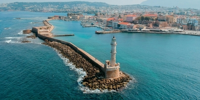 Zu den traditionellen Klassikern unter den Reisezielen zählt auch 2026 die griechische Mittelmeerinsel Kreta.