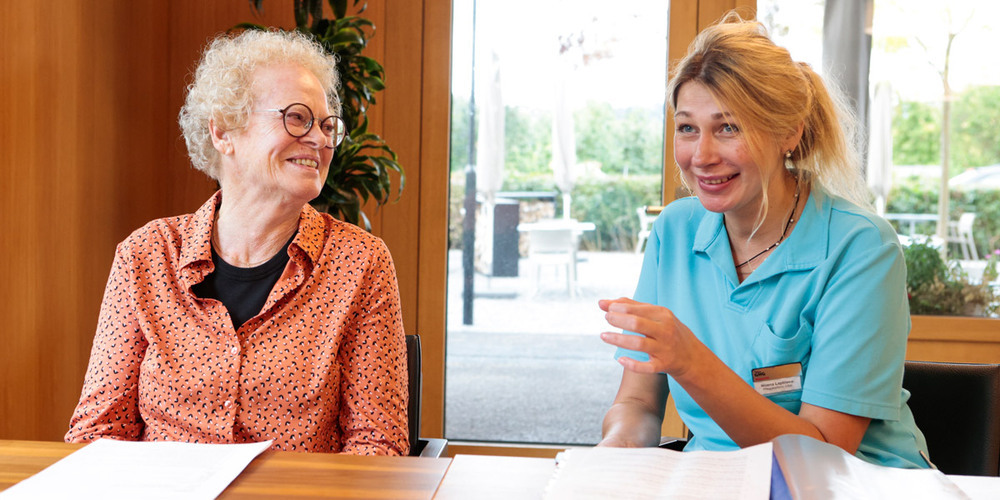Lehrerin Lotti Kobel und Schülerin Nonna Laptiieva verstehen einander gut – sprachlich und auch auf persönlicher Ebene