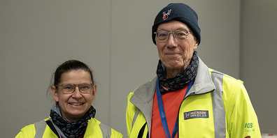 Franziska Landolt und Albert Bodmer sorgen für die sichere Heimfahrt.