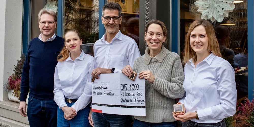 Eckhard Baschek, Ursina Zulian, Thomas Giger, Regine Rust, Geschäftsleiterin Stiftung Suchthilfe, und Astrid Rohner. Nicht im Bild: Mélanie Rohrer