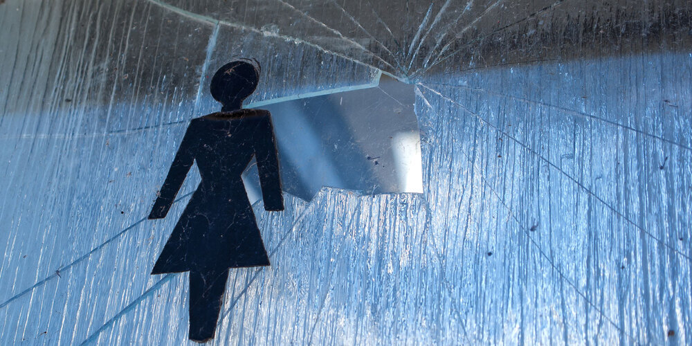 In der Schweiz sind dieses Jahr über 20 Frauen aufgrund ihres Geschlechts getötet worden: meist vom Partner oder Ex-Partner. Damit hat die Zahl der Femizide ein trauriges Rekordhoch erreicht. Fast immer geht solchen Taten häusliche Gewalt voraus