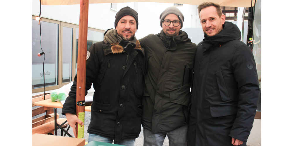 Organisator Stefan Hofmann in der Mitte mit Bruder Jonny (links) und Julian Kägi.
