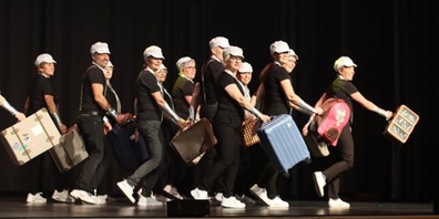 Der Turnverein Gossau sorgt für Showtime-Stimmung zwischen Lobby, Bar & Turngeräten