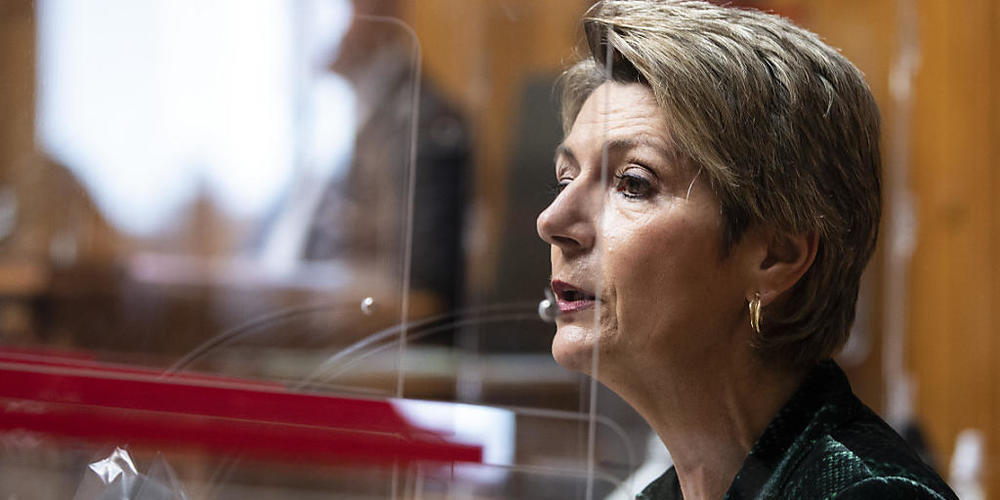 Die St.Galler Bundesrätin Karin Keller-Sutter plädiert für die Annahme des PMT-Bundesgesetzes. (Archivbild)