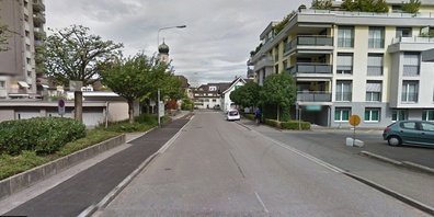 Bis Anfang Mai ist die Hintere Bahnhofstrasse in Lachen komplett gesperrt.