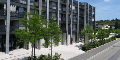 Das Pflege- und Wohnzentrum Blumenrain ist eine wichtige Institution in Zollikon.