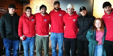 Dreamteam: Mit dieser Solidarität sollte am Freitagabend auch der EHC Biel zu schlagen sein.