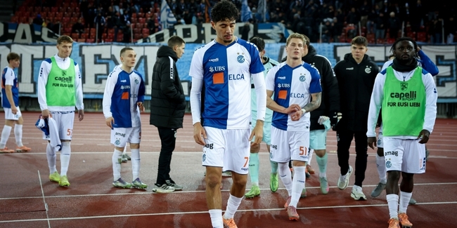 Enttäuschte Gesichter nach dem letzten Spiel des Jahres: die Grasshoppers bleiben auf dem Barrage-Platz kleben.