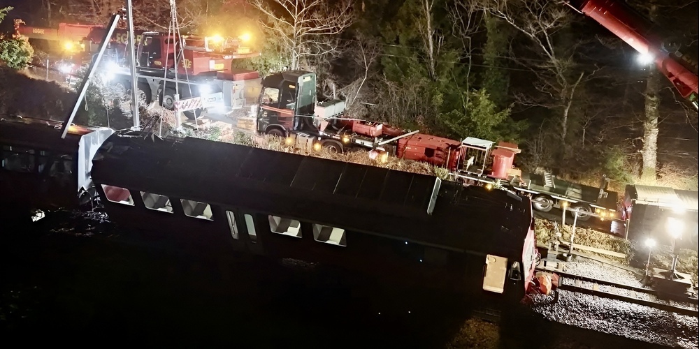 Die internen Untersuchungen der Appenzeller Bahnen zeigen, dass ein Fahrfehler zum Unfall führte: Der Lokführer setzte den Zug in Bewegung, bevor die manuell umzustellende Weiche der Ausweichstelle wieder korrekt ins reguläre Gleis zurückgestellt war.