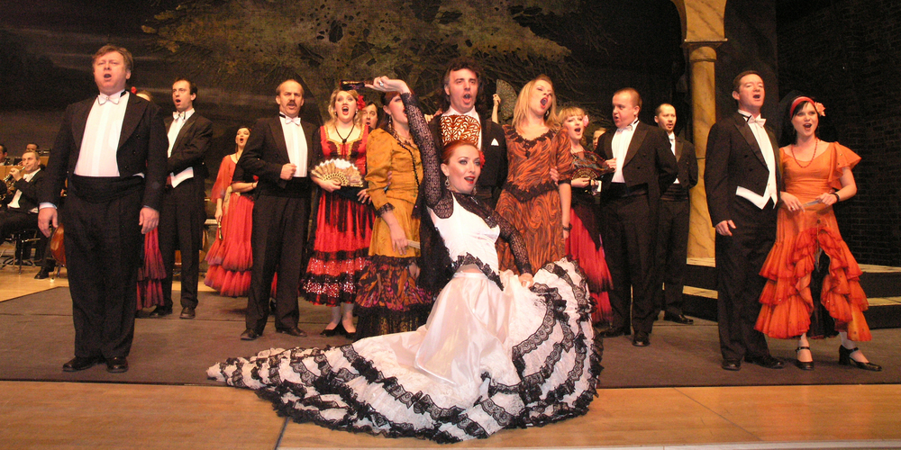 Auf dem Programm stehen ausgewählte Szenen aus Nabucco, Aida, Rigoletto, Der Troubadour, Don Carlos, Othello, La Traviata und weiteren Meisterwerken